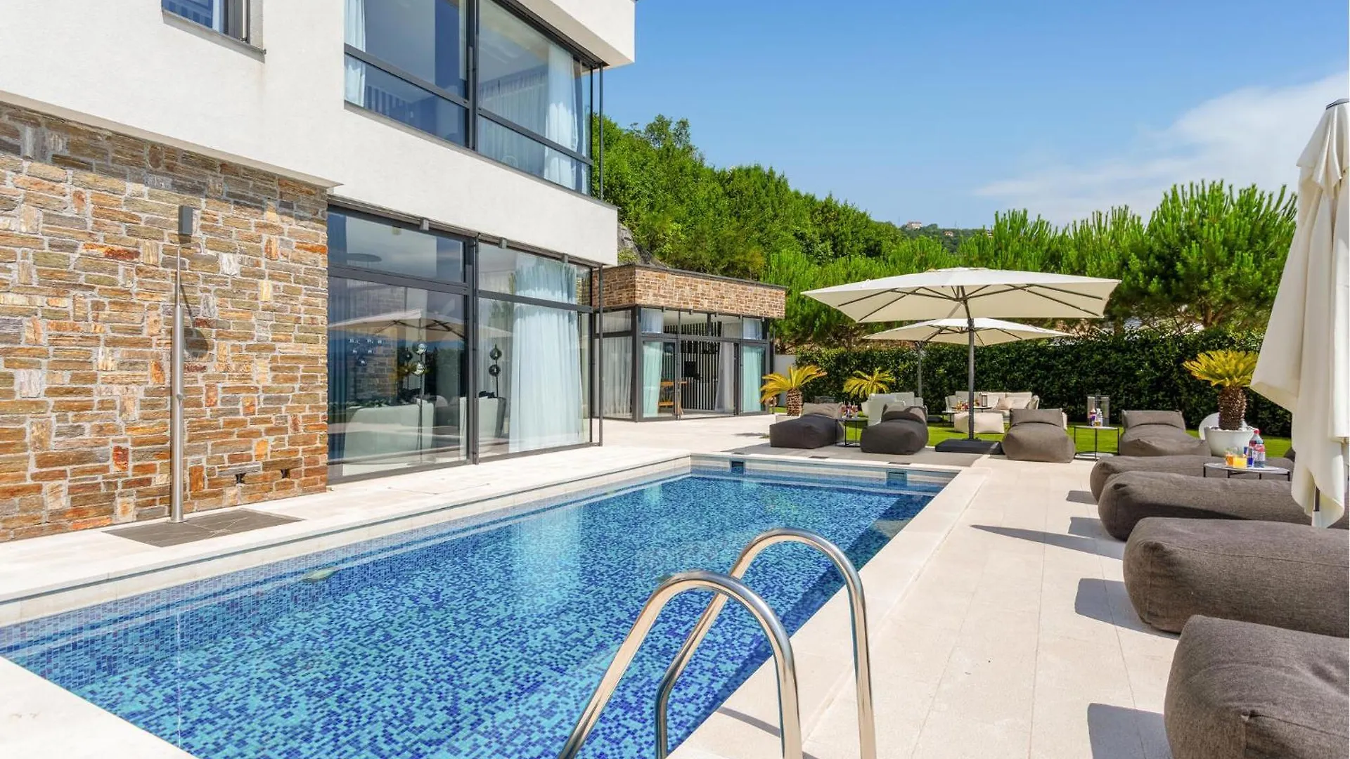 Lovely Home In Opatija With Wifi